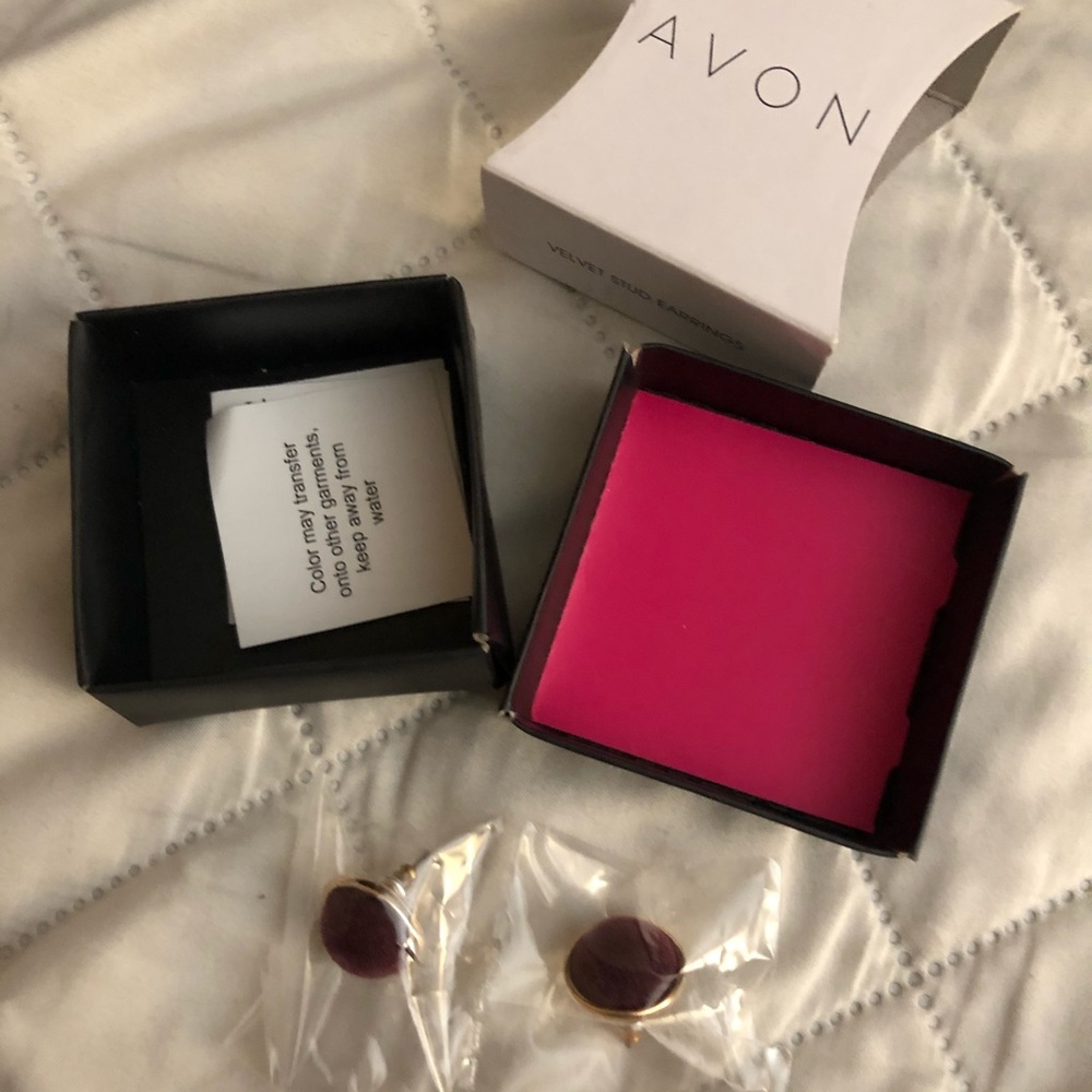 Avon Velvet Stud Earrings